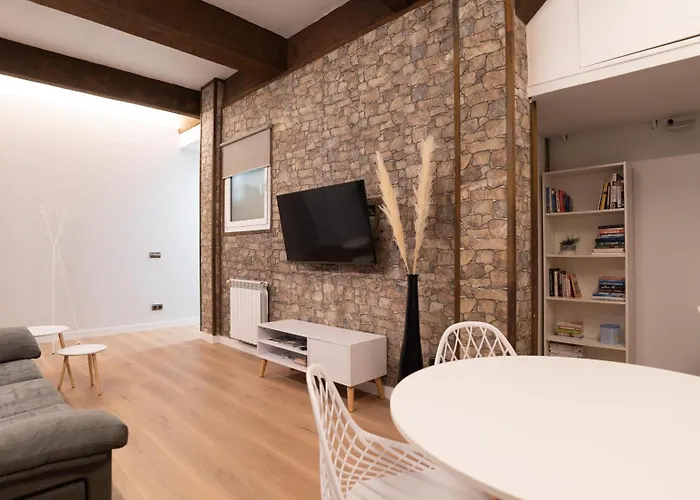 Apartment Centrico, Junto A Estacion De Bus/tren, Y Playas *